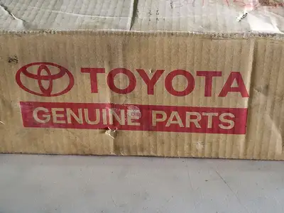 NEW TOYOTA 42431-60250