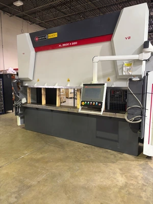 2024 DENER 242 US Tons x 12 ft Press Brakes | Paul Farrell (3)