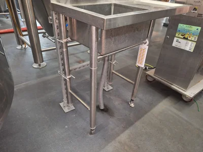 Used _UNKNOWN_ _UNKNOWN_ Sinks Georgia US | Auction Management Corporation #1548431