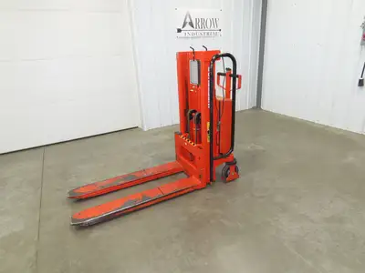 Used INTERRTHOR _UNKNOWN_ Pallet Lifters Indiana US | Arrow Industrial #795279