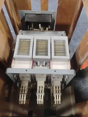 Federal Pacific Electric Co FP-25 Circuit Breakers | ESS Industrial Equipment Sales (7)