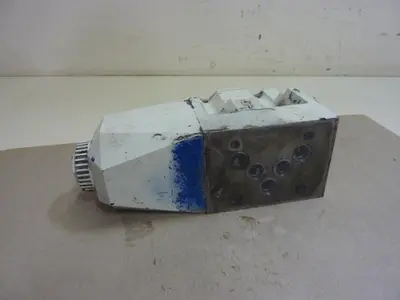 USED VICKERS DG4V56BMP7LH630