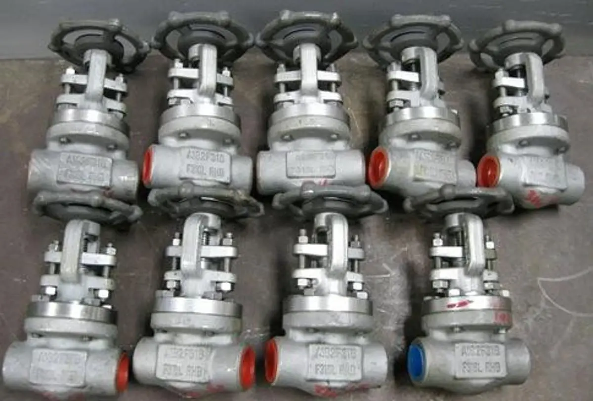 QTY. 9. BONNEY FORGE &frac34;" 800 F316L SOCKET WE...