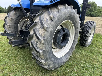 Used NEW HOLLAND T6020 Utility Tractors New York US | Abele Tractor #1343158
