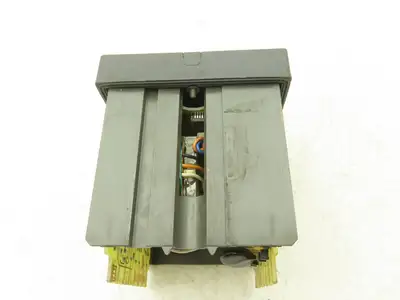 Honeywell UDC2000 Mini-Pro Temperature Controller 120VAC DC200H-0-000-1F000-0