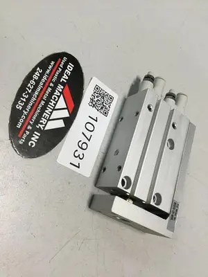 USED SMC MXU16-25-M9BL