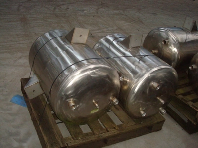 170L S/S Enclosed Tank