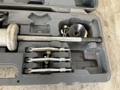 Performance tool slide hammer puller set model W89725