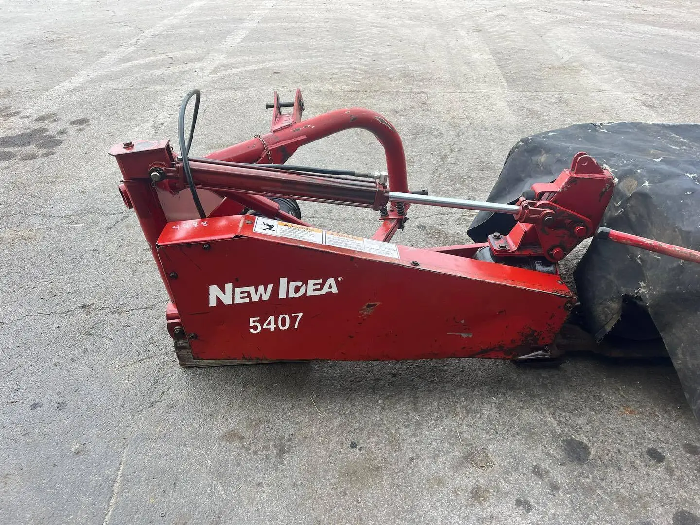Red！ Used NEW IDEA 5407 DISC MOWER Disc Mower 4498 | County Equipment