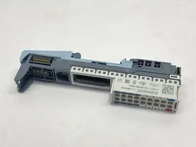 New | in-Stock SIEMENS SIMATIC ET200SP BASE UNIT BU15-P16+A0+2D PLC Chassis | Maverick Industrial Sales #1104227