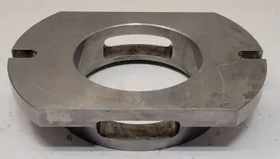MOUNTING PLATE, 7" DIAMETER, BASE 10"X7", THROUGH HOLE ID 5"