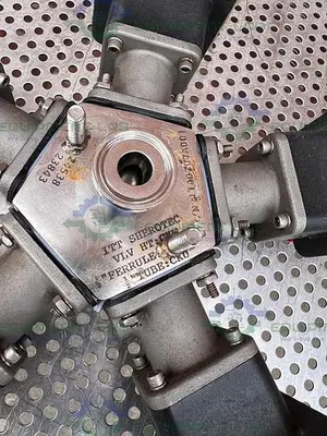 USED 5 ITT ADVANTAGE 5 WAY STAINLESS STEEL DIAPHRAGM VALVES W/ VALVE POSITIONER