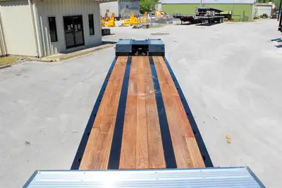 New | in-Stock 2025 JET _UNKNOWN_ Lowboy Trailers Tennessee US | LMI Tennessee LLC #1505102