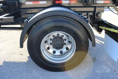 New | in-Stock 2027 MACK MD7 Rolloff Trucks Texas US | Roll Off Truck World #1491925