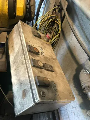 Used 2007 FANUC ARC MATE 100IB Robotic Welding Cells CZ | Amaron s.r.o. #1068042