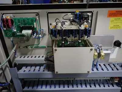 USED YASKAWA / MOTOMAN UP20 / DX200