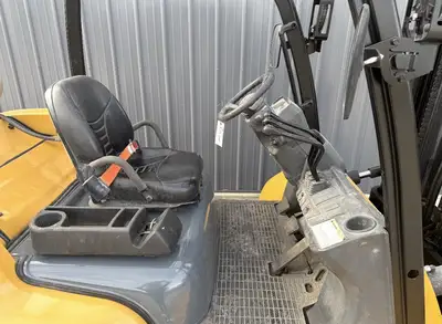 Used CAT P8000 Liquid Propane Forklifts Michigan US | KD Equipment Sales #1553466