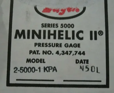 NEW DWYER 2-5000-1KPA MINIHELIC II PRESSURE GAGE 250001KPA