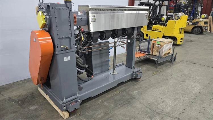 Used AMERICAN KUHNE AK-250-30-AC Extruders | Arlington Machinery #875939