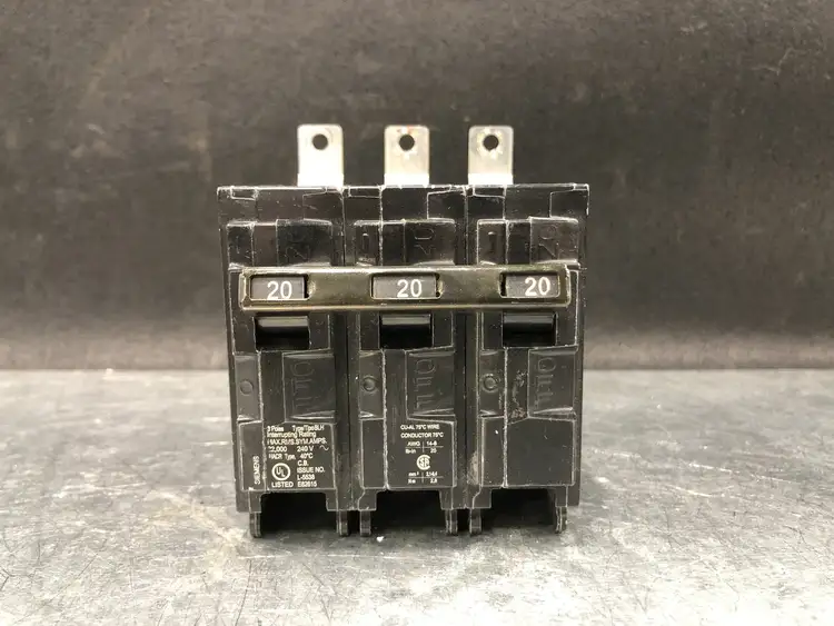 Used SIEMENS B320H Switchgears British Columbia CA | Lenmark #244177