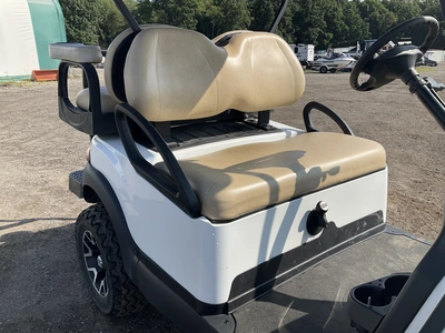 Used 2022 CLUB CAR PRECEDENT Golf Carts Michigan US | Miedema Asset Management Group #1363256