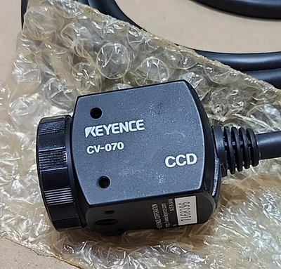 NEW Keyence CV-070