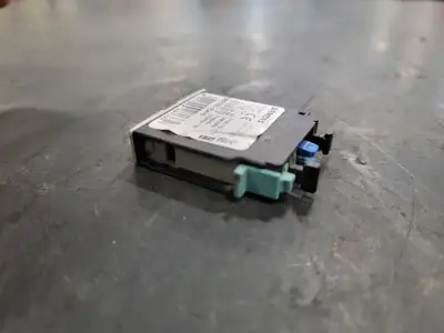 USED SIEMENS 3RH1921-1CA10