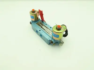 Honeywell Skinner S3RRJBL2 Solenoid Valve 5-Way 3 Pos 120V 150 PSI 1/4" NPT
