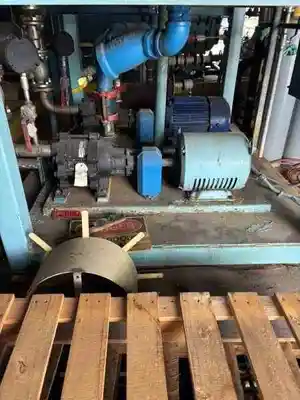 USED CLEAVER BROOKS CB 700-300