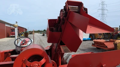 USED 1957 FORD 971
