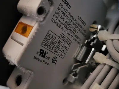 Full Voltage Non-Reversing MCC Bucket Size 3