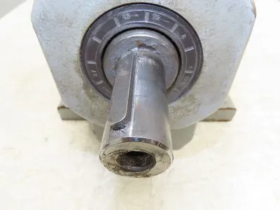 Bonfiglioli C-Series C602 Inline Helical Gearbox 7.5:1 Reducer B3 Foot Mount