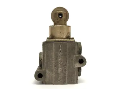 Used Parker Hannifin CW13-37 AR Pump & Valve Parts Michigan US | Maverick Industrial Sales #1483143