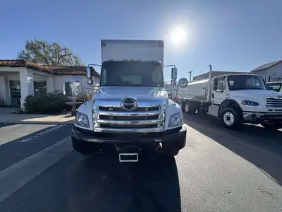 Used 2019 HINO 268 Box trucks California US | Commerce Truck Equipment Sales #1548698
