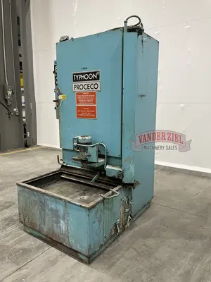 Used TYPHOON _UNKNOWN_ Washers Michigan US | Vander Ziel Machinery Sales #482921