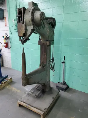 Used CHICAGO 140 Riveters CA | B & B RIVET MACHINE #1364727