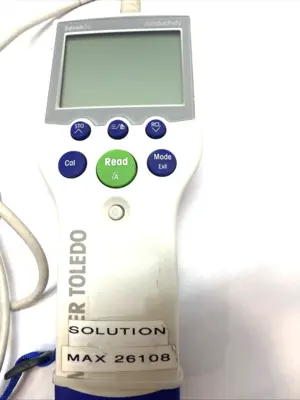 USED METTLER TOLEDO SEVENGO PORTABLE CONDUCTIVITY METER W/ PROBE