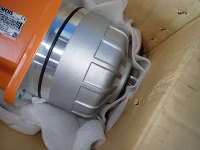 NEW SIEMENS 1FK60836AZ219ZZ9Z S26