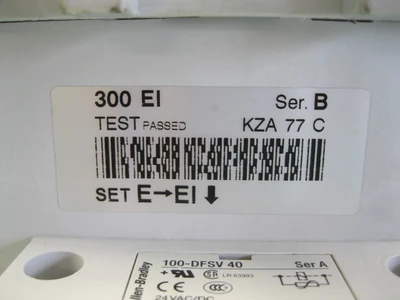 USED Allen-Bradley 100-D300