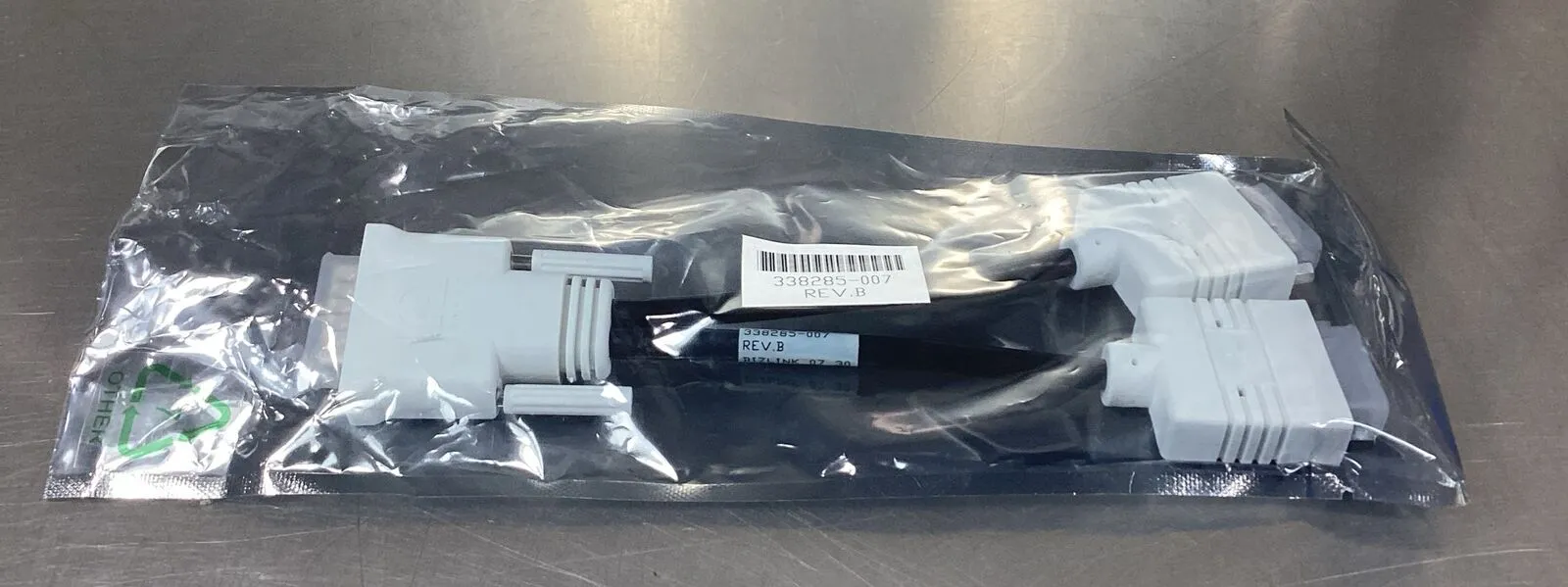 HP 338285-007 Rev.B Y-Splitter Cable Bizlink 3E-35