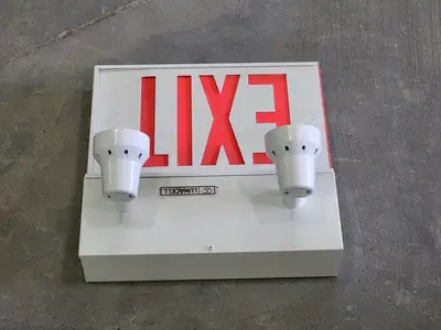 NEW 2013 LUMACELL 10LMCE2MT9W