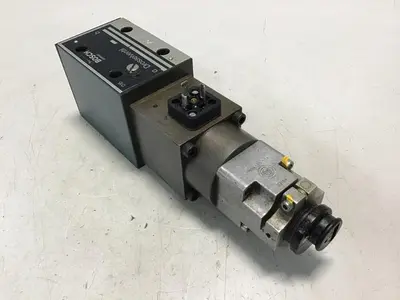USED BOSCH 0 811 403 001