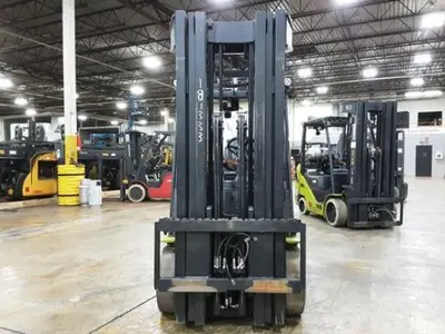USED 2021 CLARK S32C