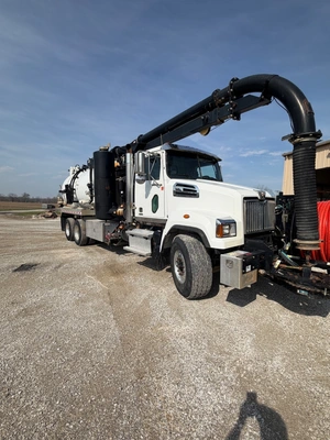 2018 GAPVAX MC1510 Combination Sewer Cleaners | VacSource (4)