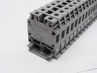 Entrelec 5118 Euro 4 600V 50A Terminal Block 700-HLT1U1 Misc. Components Lot/47