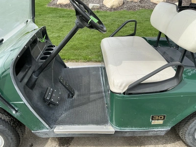 USED 2005 EZ-GO TXT 36V