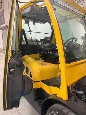 USED HYSTER H90FT FORKLIFT 9000 LBS CAPACITY 3 STAGE MAST W/ HEATING AND AC MFG 21