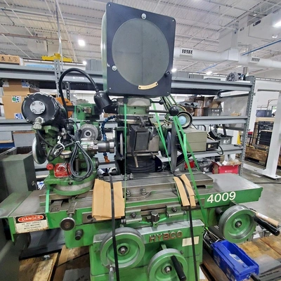 USED 1990 Hybco 3000, SONY 2X DRO, OPTICAL COMPARATOR
