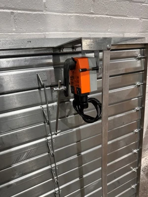 DAYTON 4YGA4 EXHAUST / SUPPLY FAN W/ MOTORIZ