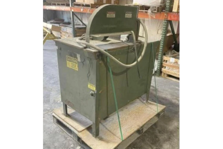 Used INDUSTRIAL WOODWORKING MACHINE _UNKNOWN_ Trim Saws Minnesota US | L & L Sales #930121